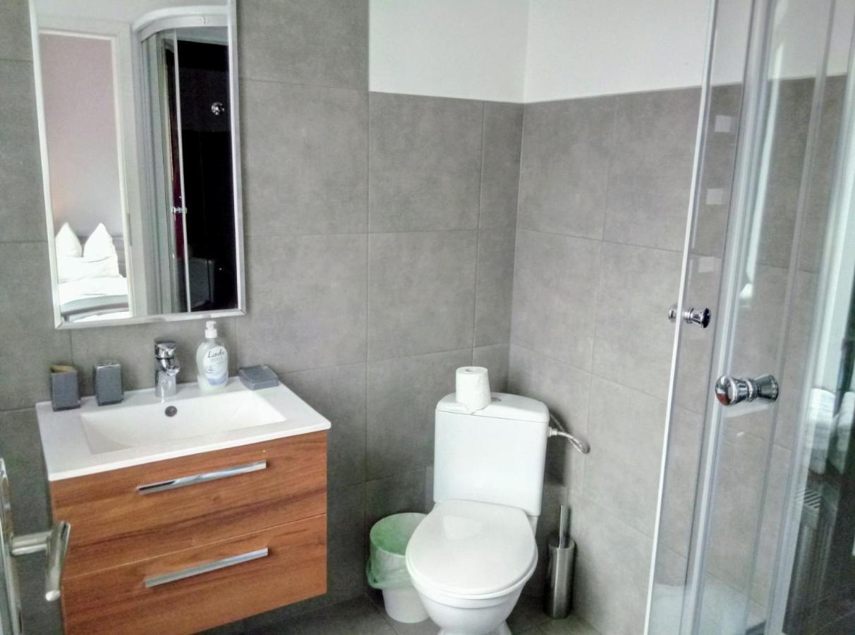 Apartamenty Krzywe Okna Zielona Góra Eksteriør billede